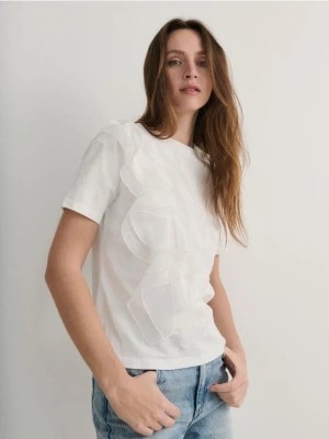 Zdjęcie produktu Reserved - T-shirt z ozdobną falbaną - biały