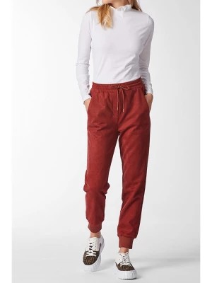 Zdjęcie produktu Rich & Royal Spodnie dresowe w kolorze czerwonym rozmiar: 36