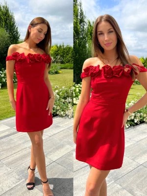 Zdjęcie produktu Rose sukienka czerwona elegancka krótka hiszpanka z różami przy dekolcie PERFE
