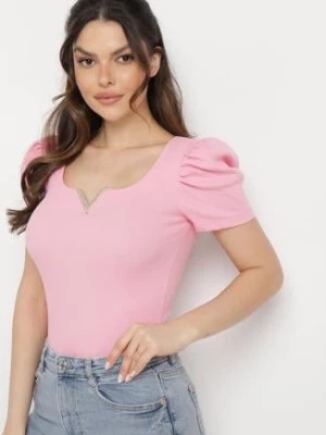 Zdjęcie produktu Różowa Bawełniana Bluzka z Prążkowanego Materiału Ozdobiona Cyrkoniami Nessaria