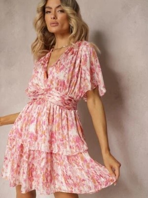 Zdjęcie produktu Różowa Krótka Sukienka o Rozkloszowanym Fasonie z Falbanką i Marszczeniami Ellajo