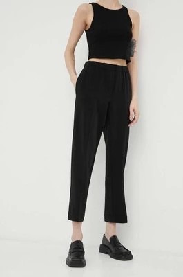 Zdjęcie produktu Samsoe Samsoe spodnie damskie kolor czarny proste high waist