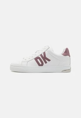 Zdjęcie produktu Sneakersy niskie DKNY