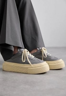 Zdjęcie produktu Sneakersy niskie MM6 Maison Margiela