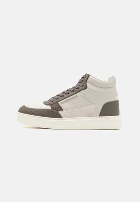 Zdjęcie produktu Sneakersy wysokie Emporio Armani