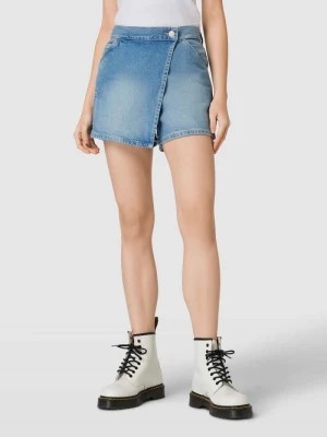 Zdjęcie produktu Spódnica jeansowa w kopertowym stylu model ‘SKORT’ Tommy Jeans