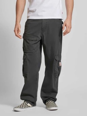 Zdjęcie produktu Spodnie cargo o kroju baggy fit z naszywką z logo model ‘STAY LOOSE’ Levi's®