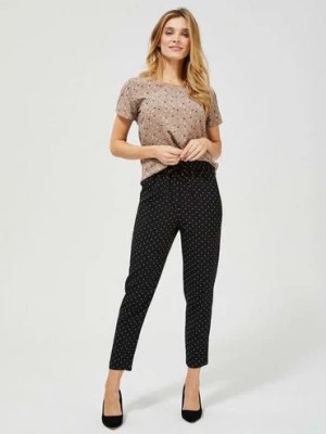 Zdjęcie produktu Spodnie damskie typu cygaretki - czarne w kropki Moodo