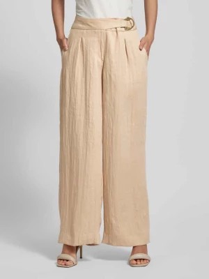 Zdjęcie produktu Spodnie materiałowe z szerokimi nogawkami i aplikacją DKNY