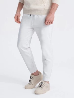 Zdjęcie produktu Męskie dresowe spodnie joggery na gumce z przeszyciami – białe V4 OM-PASK-0142
 -                                    L