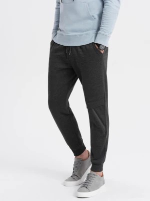 Zdjęcie produktu Spodnie męskie dresowe z przeszyciem i zamkiem na nogawce - grafitowy melanż V2 OM-PASK-0147
 -                                    S