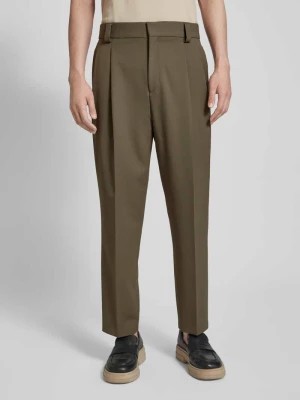 Zdjęcie produktu Spodnie o kroju regular fit z zakładkami w pasie w kant model ‘Harly’ HUGO