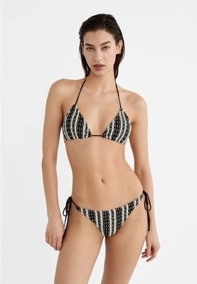 Zdjęcie produktu Stradivarius Dół od bikini z efektem szydełkowym  Czarny