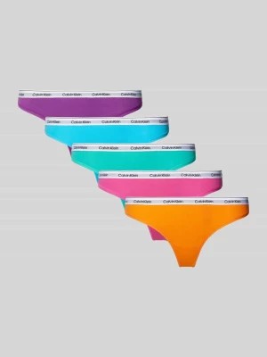 Zdjęcie produktu Stringi z detalem z logo w zestawie 5 szt. Calvin Klein Underwear