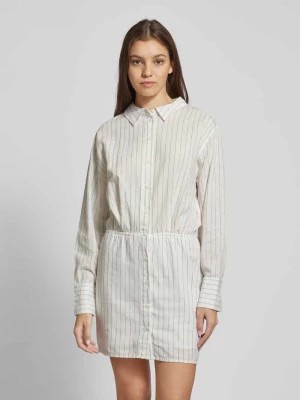 Zdjęcie produktu Sukienka koszulowa z listwą guzikową Gina Tricot