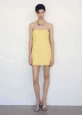 Zdjęcie produktu Koronkowa sukienka bez ramiączek Mango