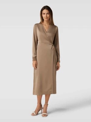 Zdjęcie produktu Sukienka midi w stylu kopertowym model ‘PELLA’ YAS