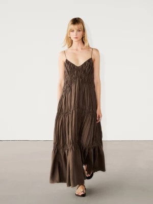 Zdjęcie produktu Sukienka Na Ramiączkach Z Ozdobnym Marszczeniem - Czekoladowy - - Massimo Dutti - Kobieta