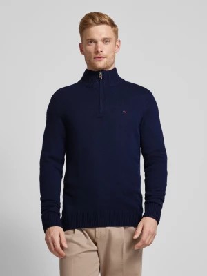 Zdjęcie produktu Sweter wełniany ze stójką model ‘LAMBSWOOL’ Tommy Hilfiger