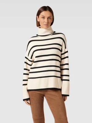 Zdjęcie produktu Sweter z dzianiny o kroju oversized ze wzorem w paski model ‘SABA’ Vero Moda