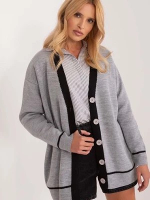 Zdjęcie produktu Szary dzianinowy sweter damski z zapięciem na guziki BADU