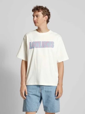 Zdjęcie produktu T-shirt o kroju oversized z nadrukiem z logo model ‘WAVES’ Low Lights Studios
