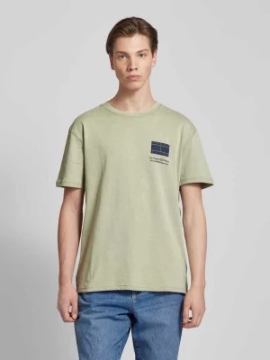 Zdjęcie produktu T-shirt o kroju Regular Fit z nadrukiem z logo Tommy Jeans