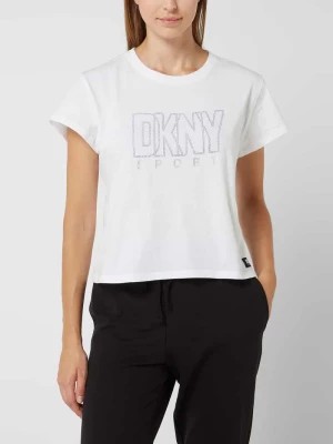 Zdjęcie produktu T-shirt o pudełkowym kroju z kamieniami stras DKNY PERFORMANCE