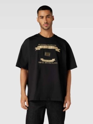 Zdjęcie produktu T-shirt o pudełkowym kroju z wyhaftowanym logo Karl Kani