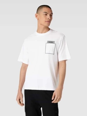 Zdjęcie produktu T-shirt z kieszenią na piersi model ‘HEAT TRANSFER’ Michael Kors