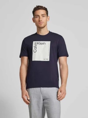 Zdjęcie produktu T-shirt z nadrukiem z logo CK Calvin Klein
