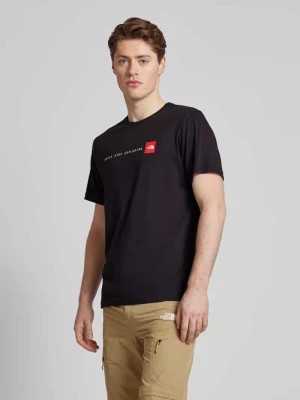 Zdjęcie produktu T-shirt z nadrukiem z logo model ‘NEVER STOP EXPLORIN’ The North Face