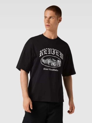Zdjęcie produktu T-shirt z nadrukiem z motywem z logo REVIEW