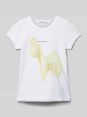Zdjęcie produktu T-shirt z o kroju slim fit z nadrukiem z motywem Calvin Klein Jeans