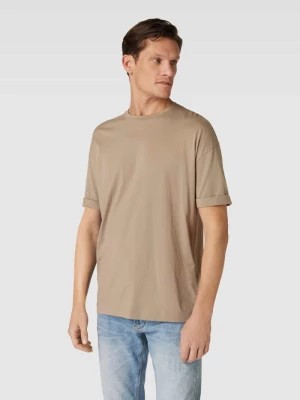 Zdjęcie produktu T-shirt z obniżonymi ramionami model ‘THILO’ drykorn
