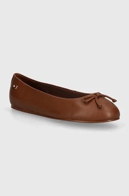 Zdjęcie produktu Tommy Hilfiger baleriny skórzane ESSENTIAL CHIC BALLERINA kolor brązowy FW0FW08059