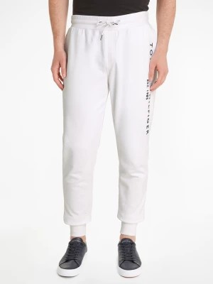 Zdjęcie produktu Tommy Hilfiger Spodnie dresowe w kolorze białym rozmiar: L
