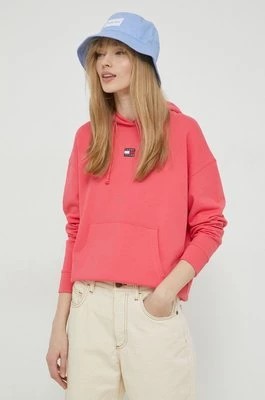 Zdjęcie produktu Tommy Jeans bluza bawełniana damska kolor różowy z kapturem z aplikacją