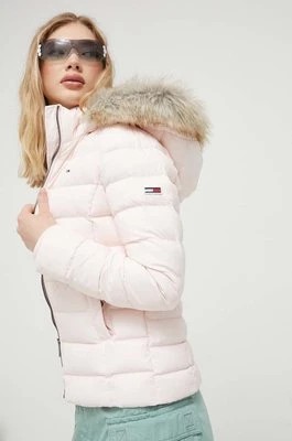 Zdjęcie produktu Tommy Jeans kurtka puchowa damska kolor różowy zimowa DW0DW08588