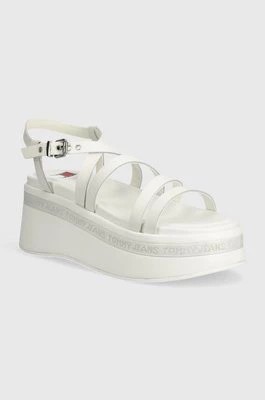 Zdjęcie produktu Tommy Jeans sandały skórzane TJW STRAPPY WEDGE SANDAL kolor biały EN0EN02516