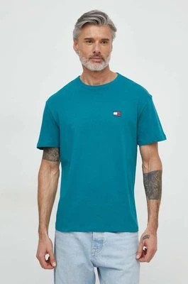 Zdjęcie produktu Tommy Jeans t-shirt bawełniany kolor zielony z aplikacją DM0DM17995