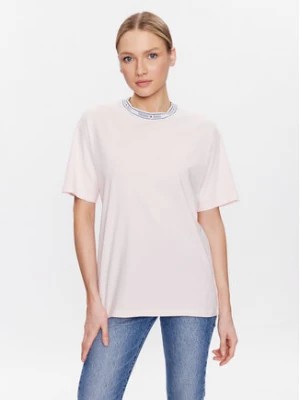 Zdjęcie produktu Tommy Jeans T-Shirt Logo Taping DW0DW15301 Różowy Regular Fit