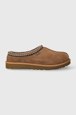 Zdjęcie produktu UGG kapcie zamszowe Tasman kolor brązowy 5950