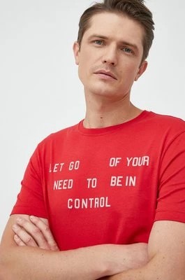 Zdjęcie produktu United Colors of Benetton t-shirt bawełniany kolor czerwony z nadrukiem