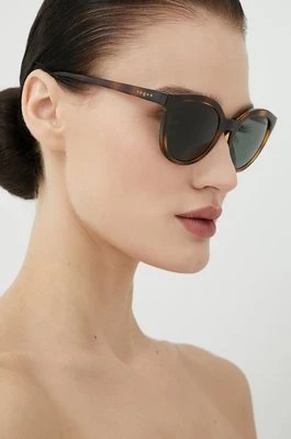 Zdjęcie produktu VOGUE okulary przeciwsłoneczne damskie kolor brązowy