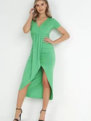 Zdjęcie produktu Zielona Asymetryczna Sukienka Kopertowa z Marszczeniami Adephelia