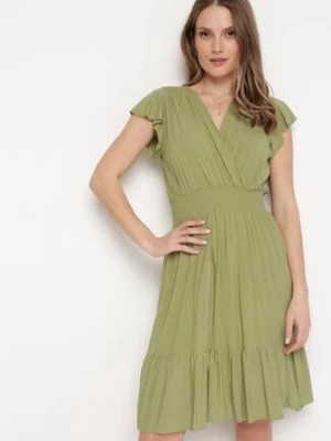 Zdjęcie produktu Zielona Bawełniana Sukienka Midi z Kopertowym Dekoltem i Falbankami Xeniabia