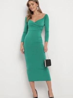 Zdjęcie produktu Zielona Dopasowana Sukienka Midi z Odkrytymi Ramionami i Kopertowym Dekoltem Brisanna
