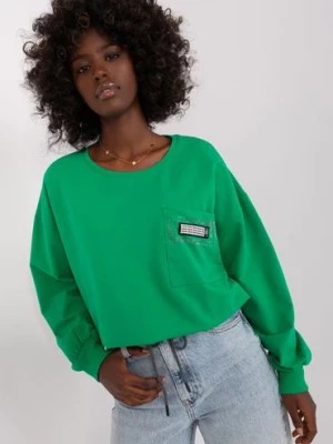 Zdjęcie produktu Zielona krótka bluzka damska na co dzień z kieszonką RELEVANCE