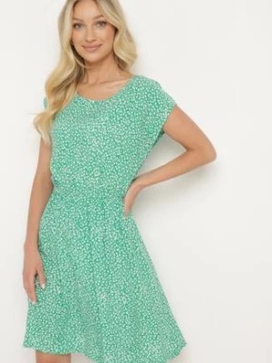 Zdjęcie produktu Zielona Rozkloszowana Sukienka w Kwiaty z Gumką w Pasie Xosemia
